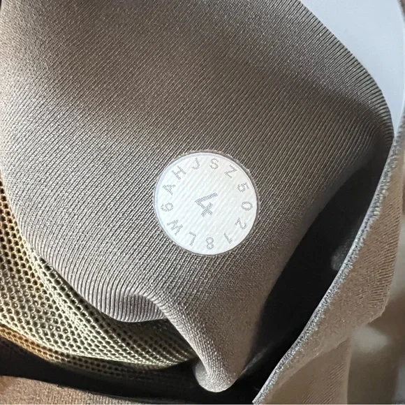 Lululemon In Movement Crop Everlux 19" Sage green - Picture 8 of 10